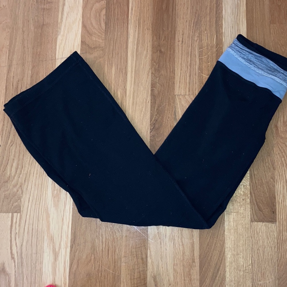 Lululemon yoga pants